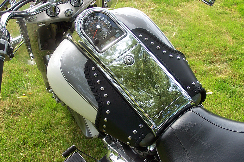 Leather Suzuki Motorcycle Two Piece Tank Guard